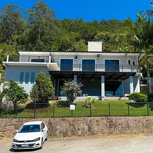 https://casa-com-vista-para-o-mar-em-governador-celso-ramos.santa-catarina-brasil.com